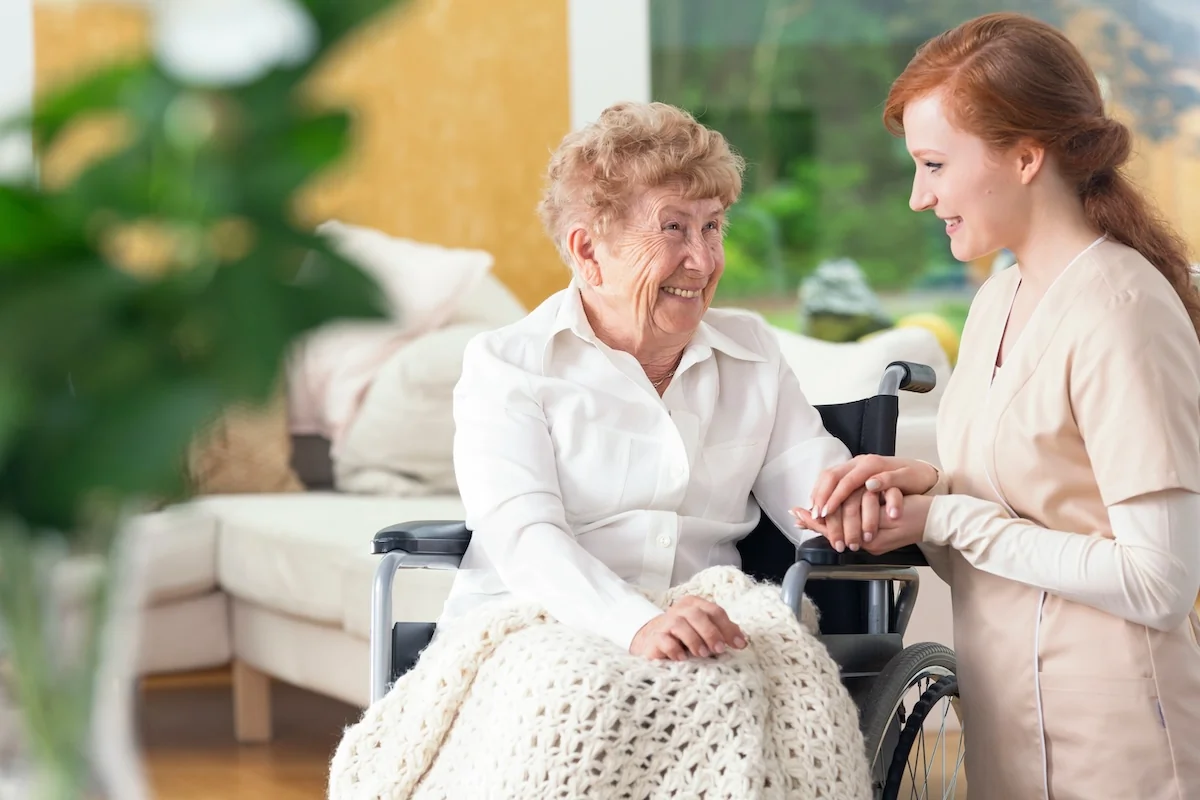 What to Expect With Assisted Living for Seniors With Special Medical Needs