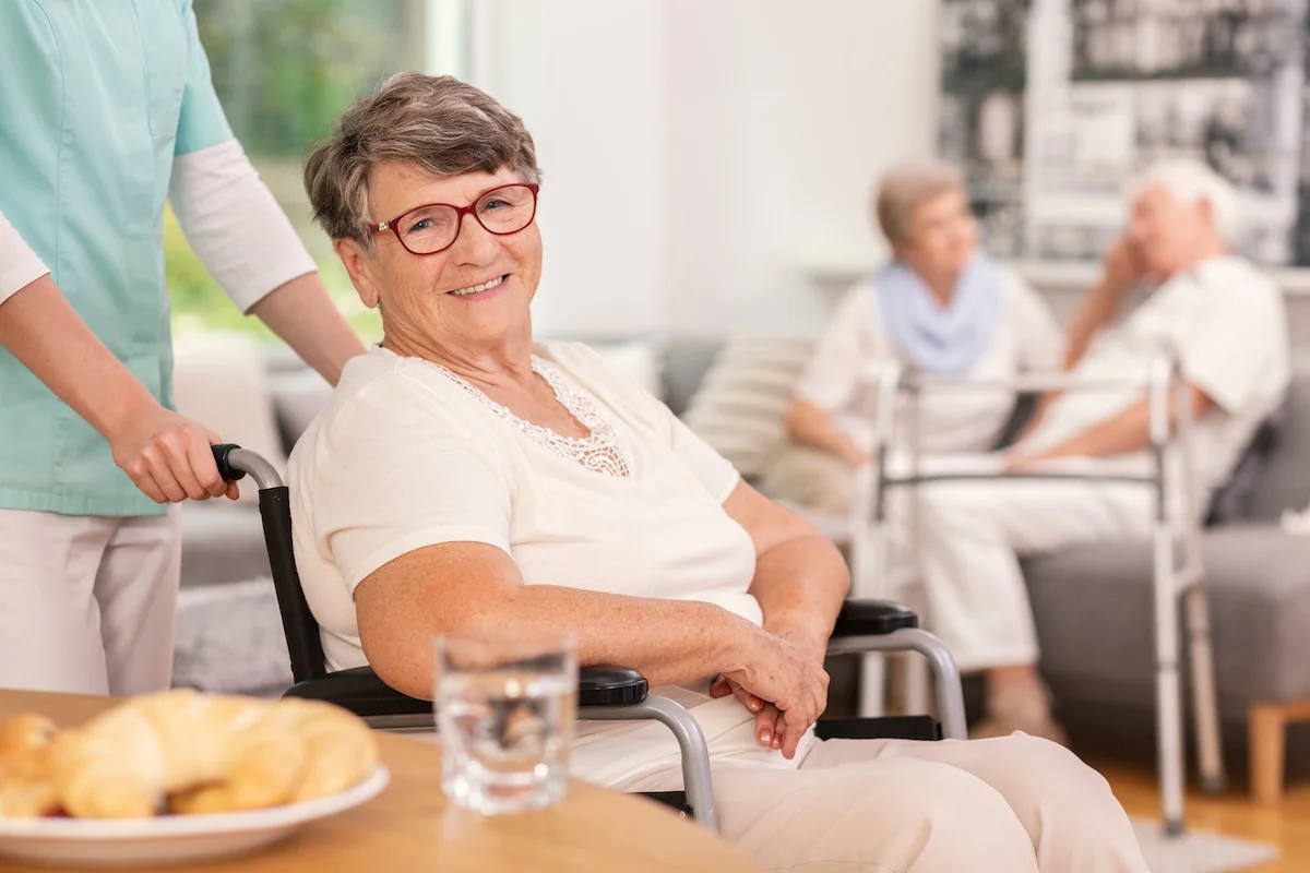 Why Choose Luxury Assisted Living? Top Benefits and Amenities